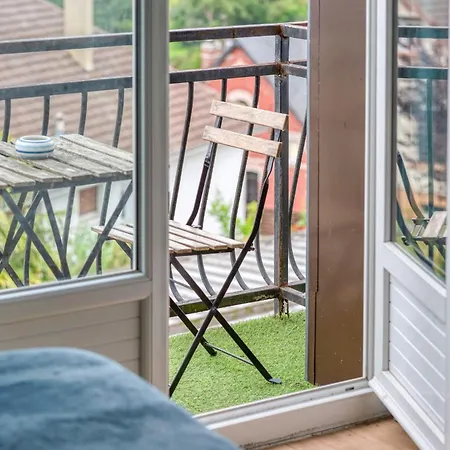 Le Leon 14 Joli Avec Balcon Situe A Dieppe